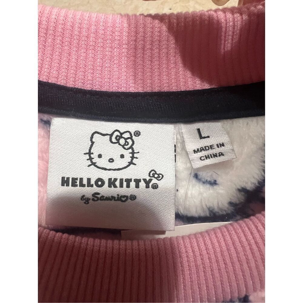 Hello Kitty Women's Plush Graphic Character Sweatshirt Gift Box, Size L NWT - Picture 3 of 8